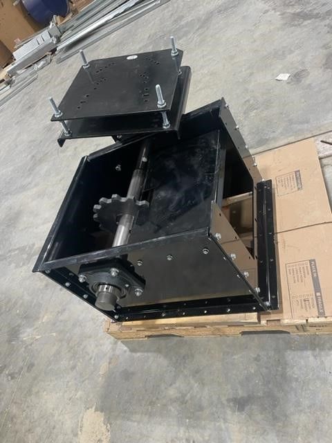 image 4, 1614 conveyor head with motor mount assembled