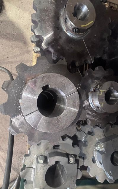 image 7, split locking sprocket